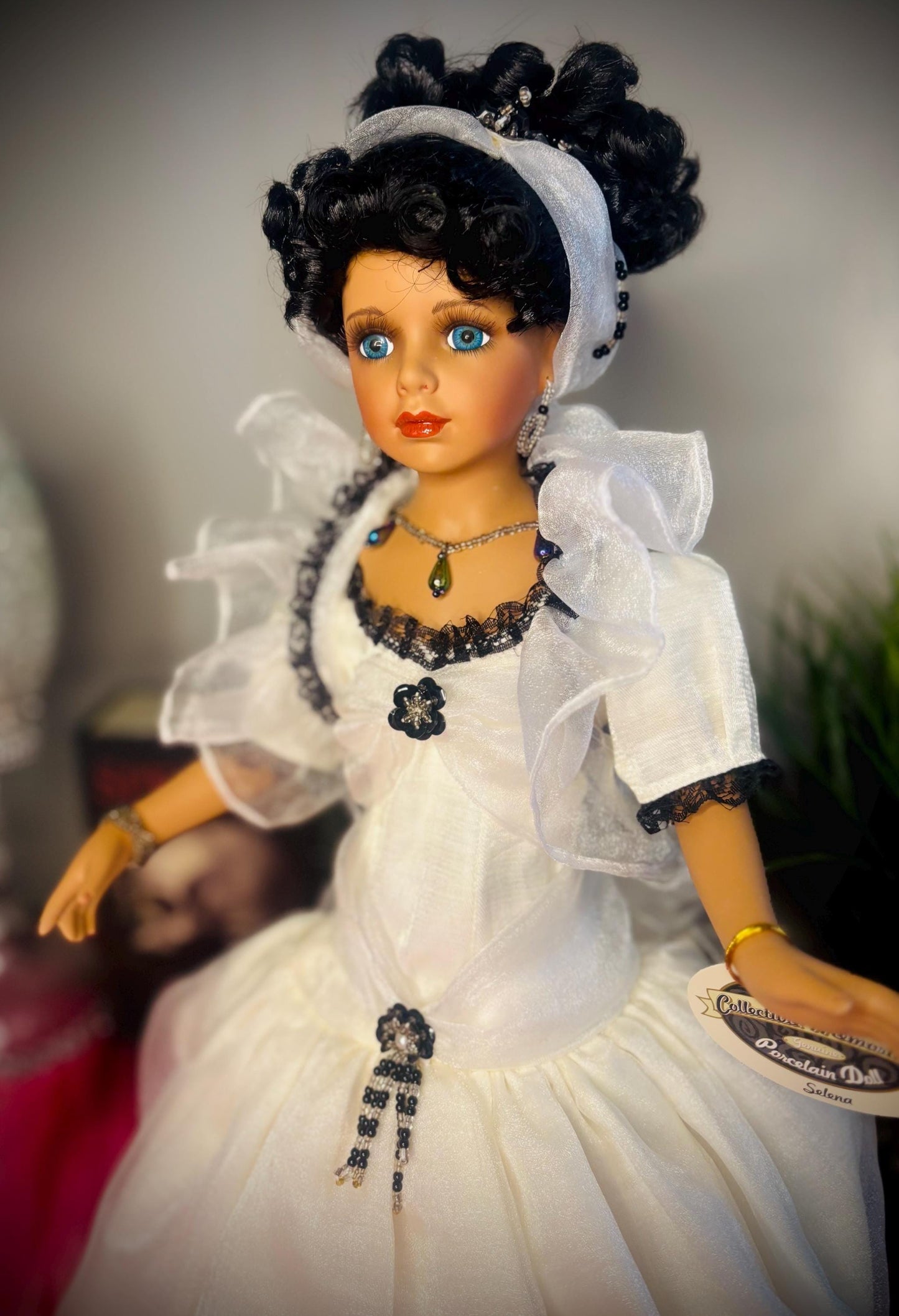 Deep Bond Only… Haunted Doll Veronica | Loving Spirit Companion | Emotional Healing Guide | Medium Bridge to Spirit World
