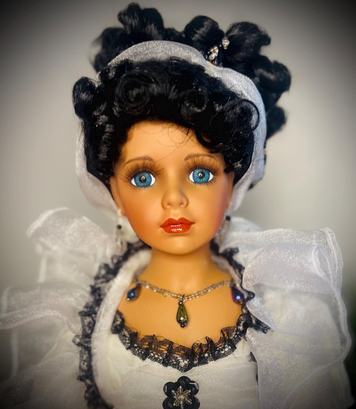 Deep Bond Only… Haunted Doll Veronica | Loving Spirit Companion | Emotional Healing Guide | Medium Bridge to Spirit World